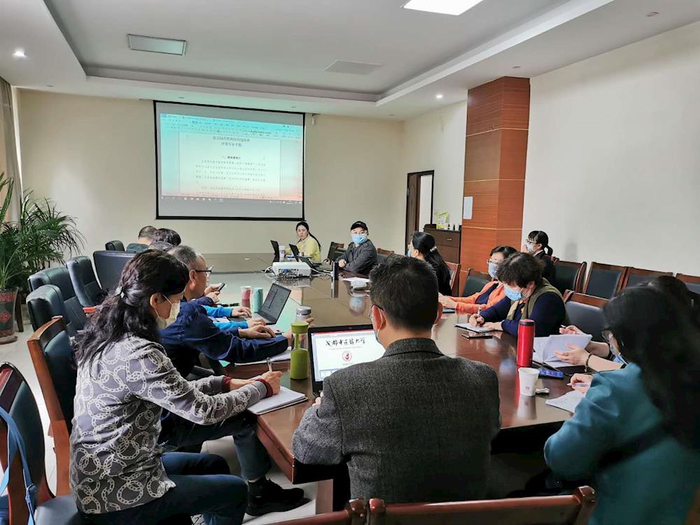 c6da5e2ef93e4617916dafb05be32383.jpg c6da5e2ef93e4617916dafb05be32383.jpg